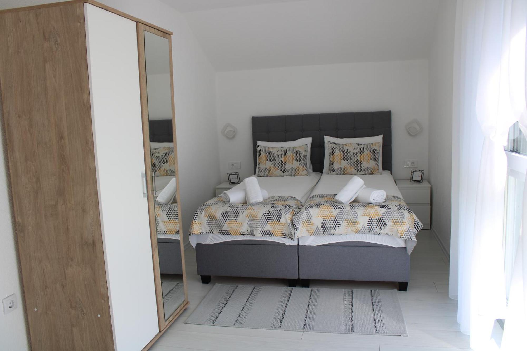 Am Una Lux House Bihac Exterior photo
