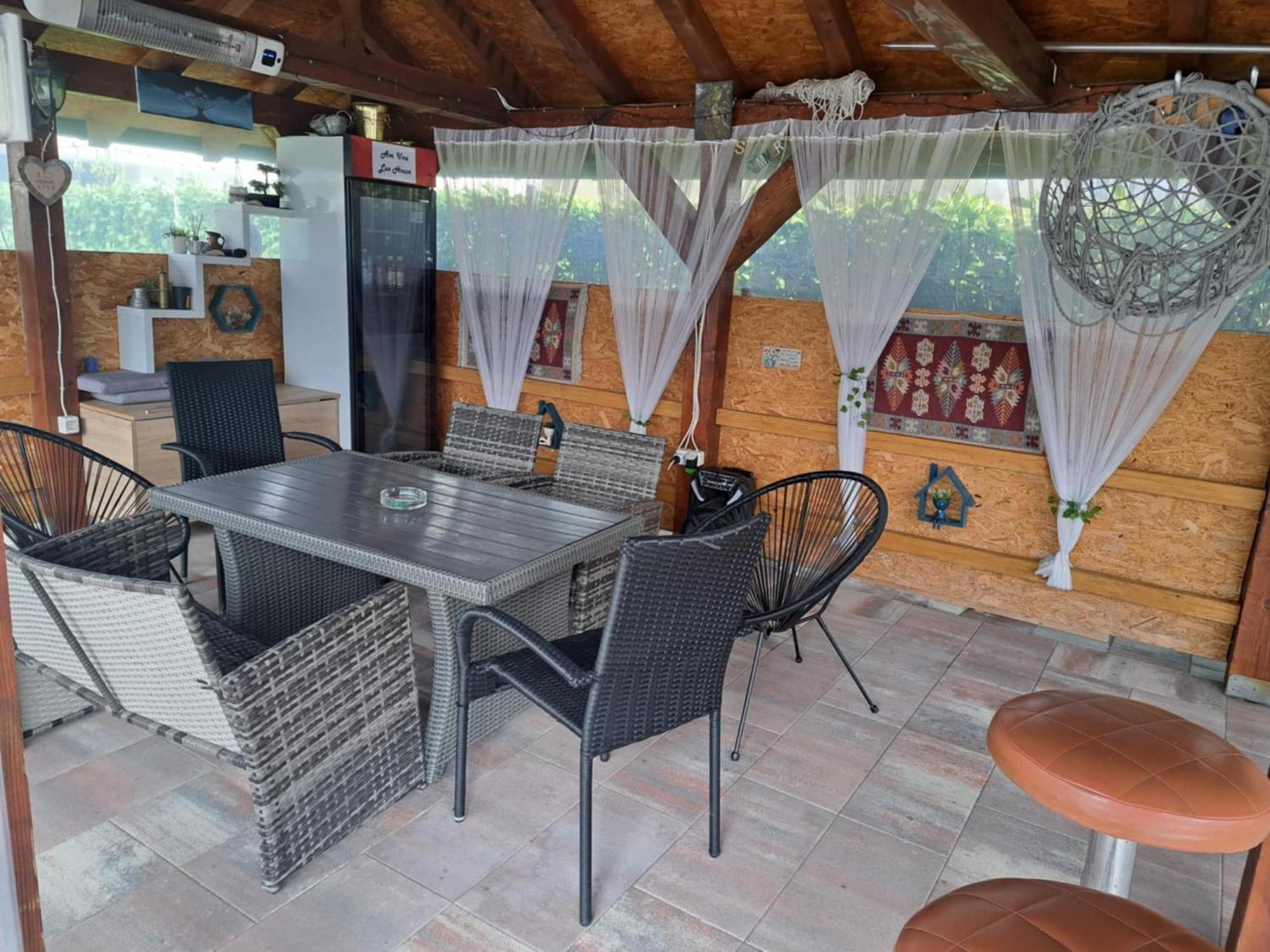 Am Una Lux House Bihac Exterior photo