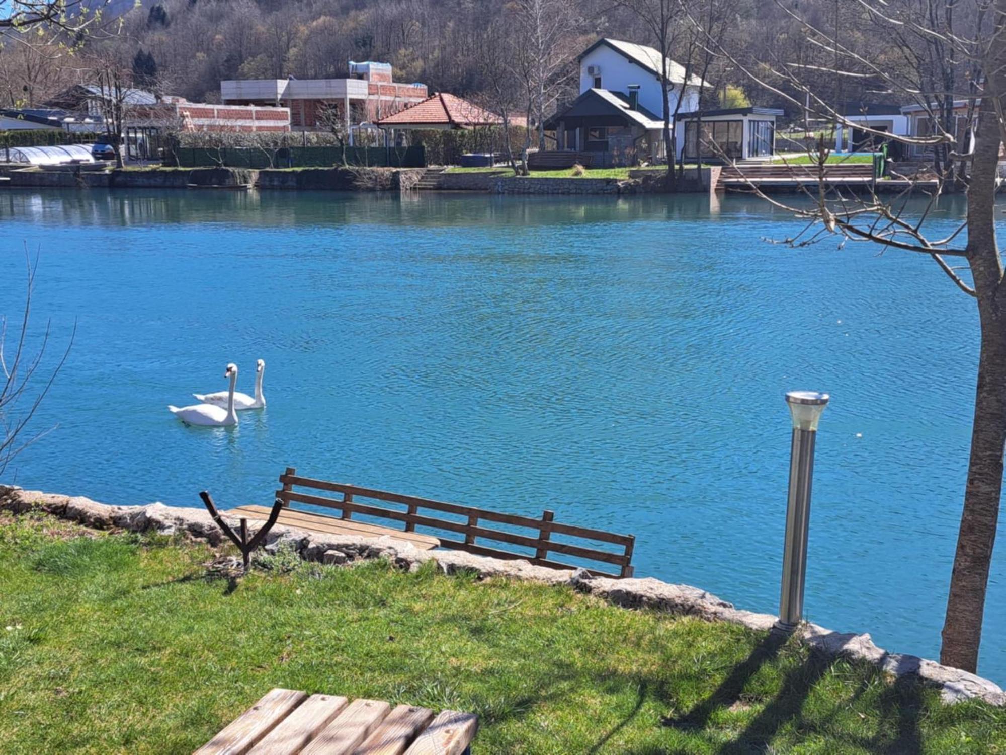 Am Una Lux House Bihac Exterior photo